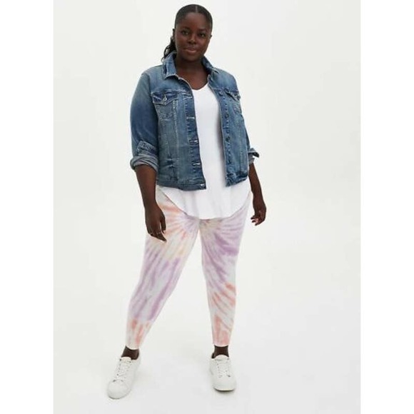 NWT Torrid Spiral Tie Dye Cropped Premium Leggings Pant Plus Size: 2X (18/20) - Picture 3 of 4